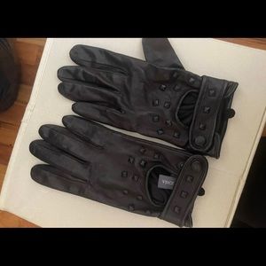 Vince Camuto Leather Studded Gloves